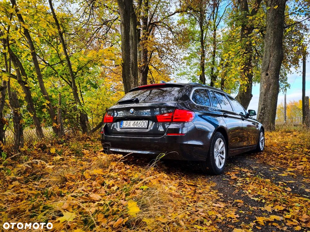 BMW Seria 5 520d - 8