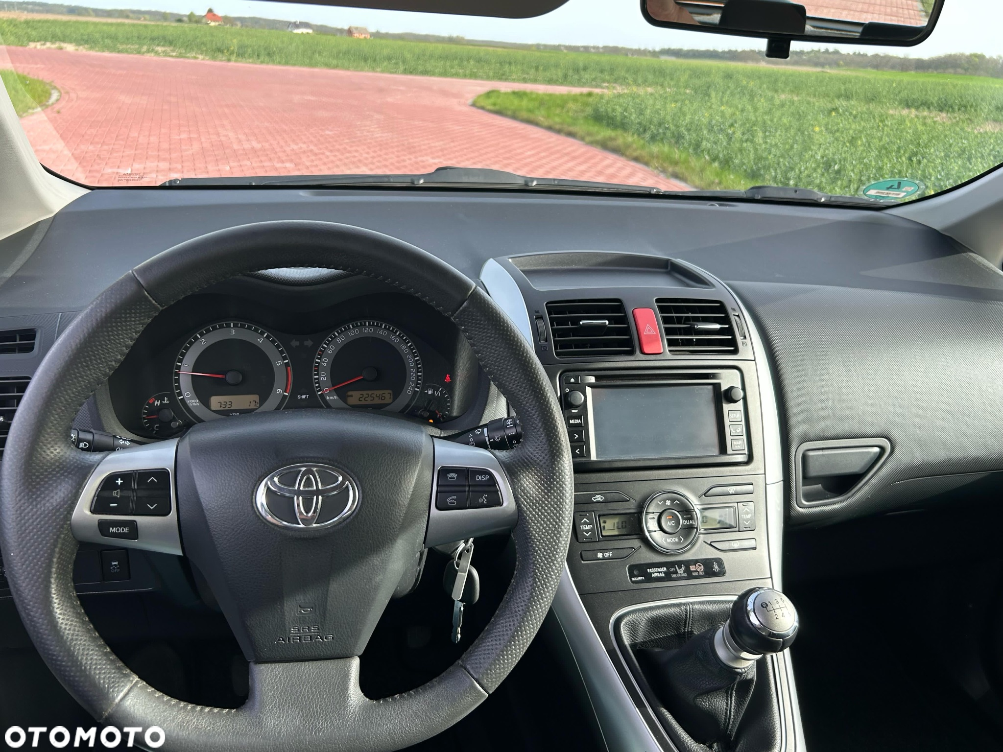 Toyota Auris 1.4 D-4D - 18