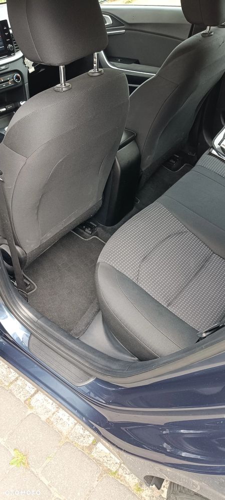 Kia Ceed 1.6 CRDi mHEV M - 7