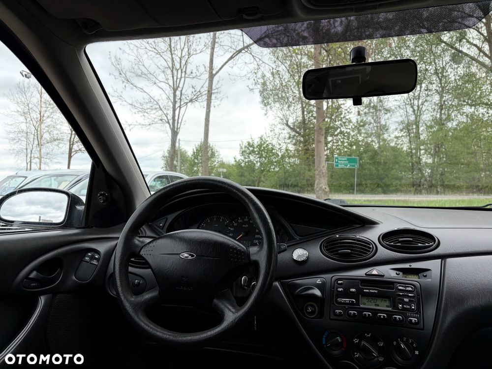 Ford Focus - 10