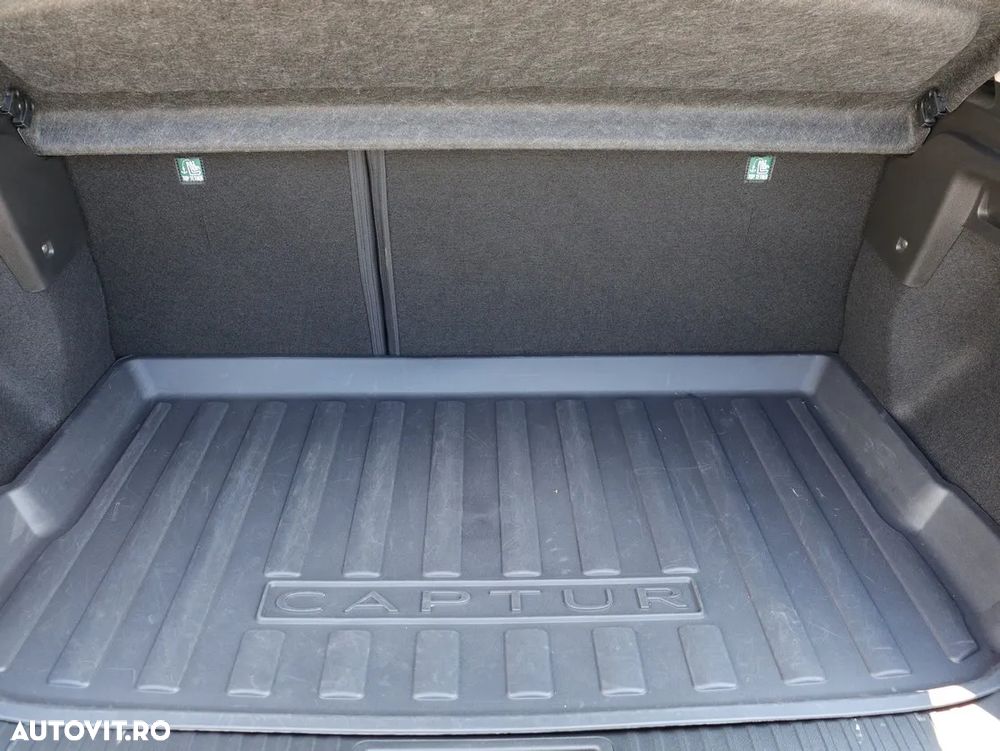 Renault Captur - 24