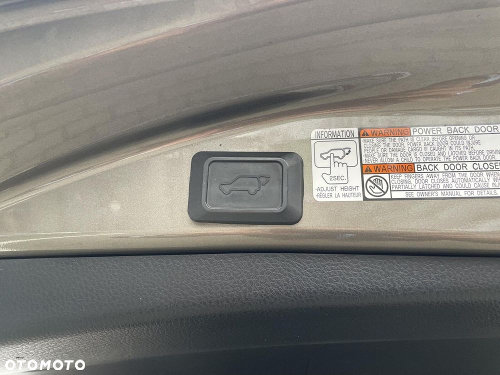 Toyota RAV4 2.0 Premium EU6 - 21