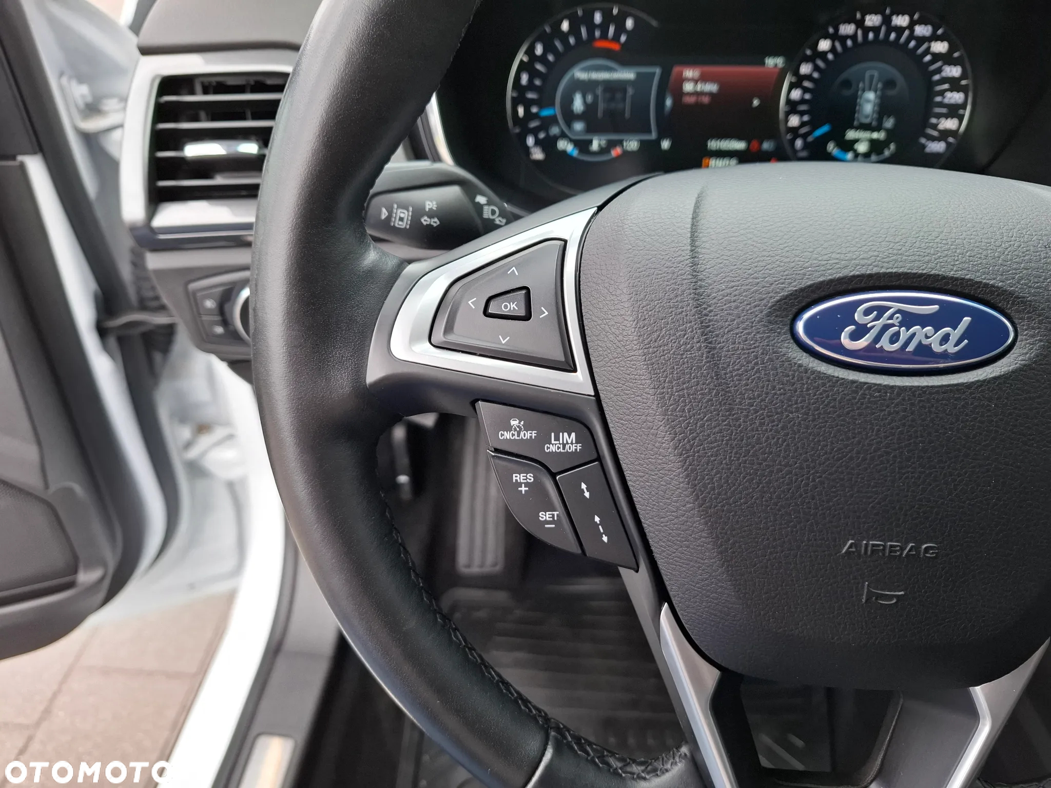 Ford Mondeo 2.0 EcoBlue Titanium - 19