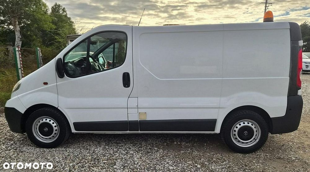Opel Vivaro - 9