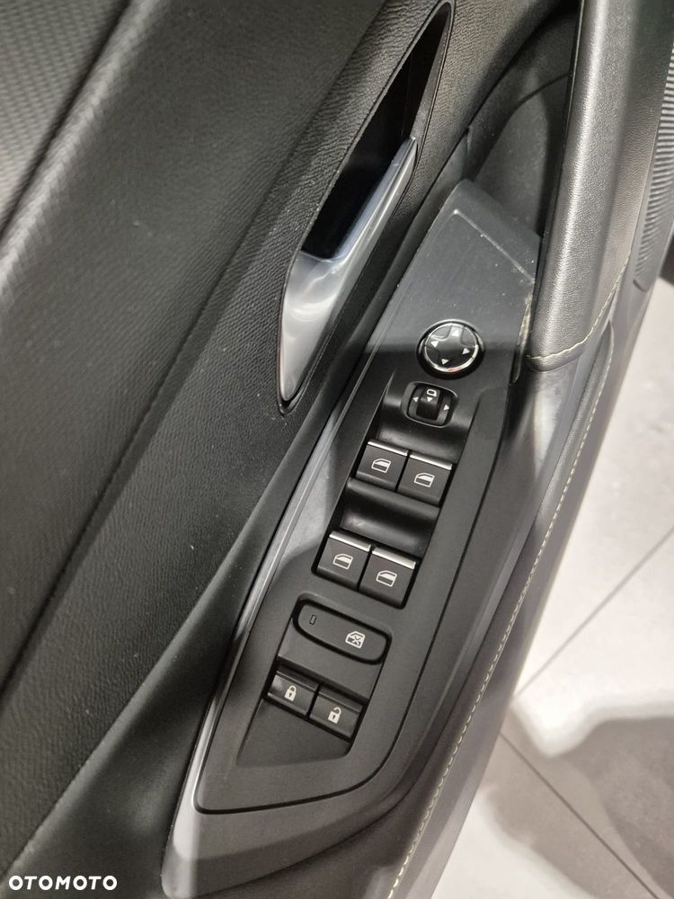 Peugeot 408 1.2 PureTech GT S&S EAT8 - 15