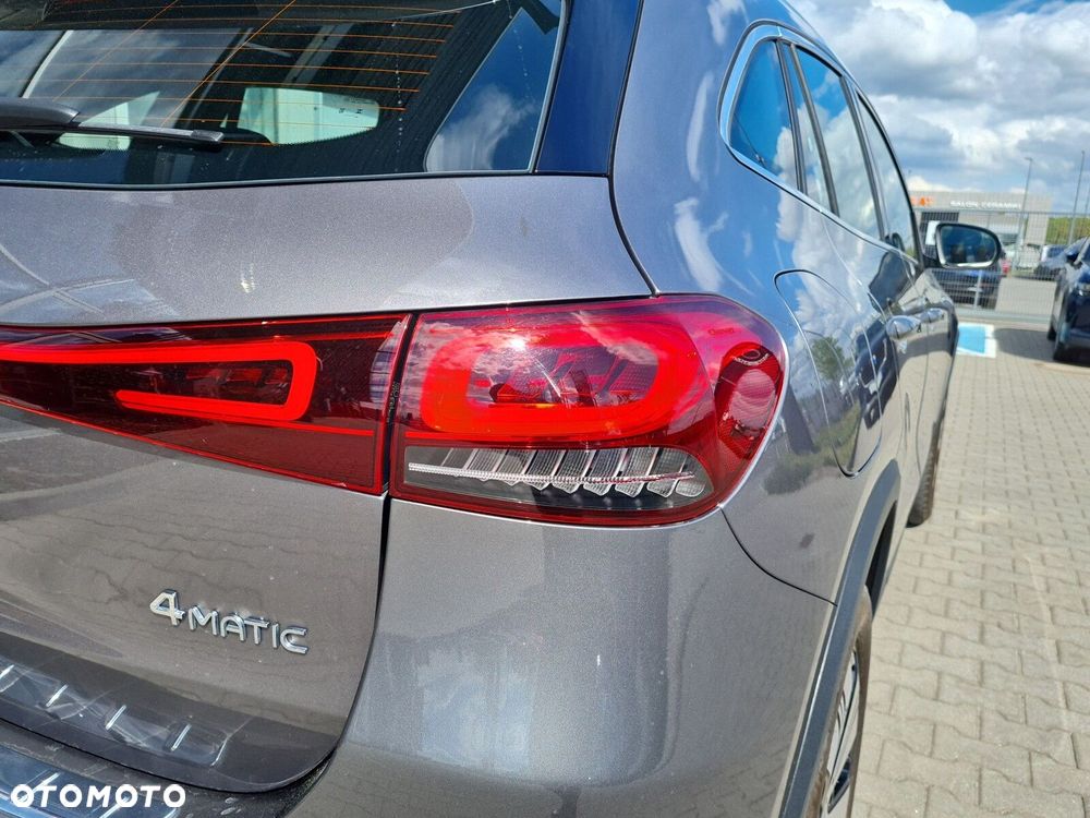 Mercedes-Benz EQA 300 66.5kWh 4-Matic Progressive - 18
