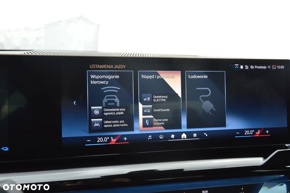 BMW Seria 5 550e xDrive - 19