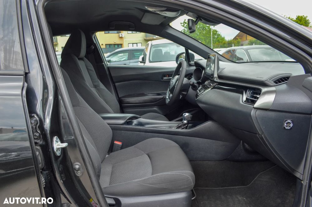 Toyota C-HR Style Selection - 27