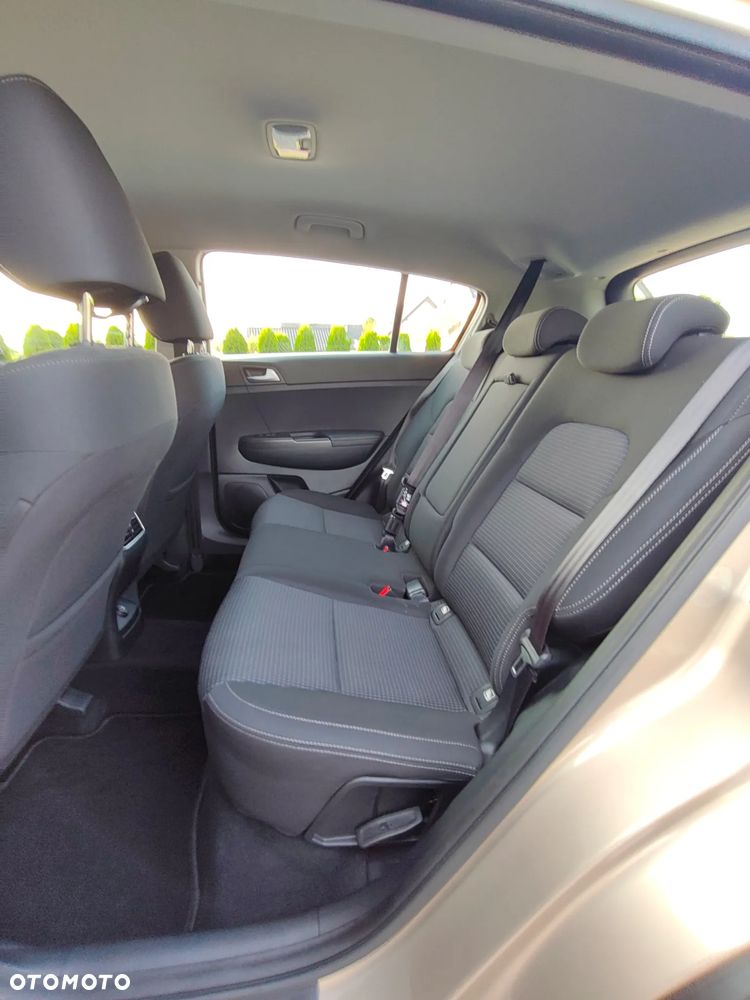 Kia Sportage 1.6 CRDI AWD DCT SPIRIT - 13