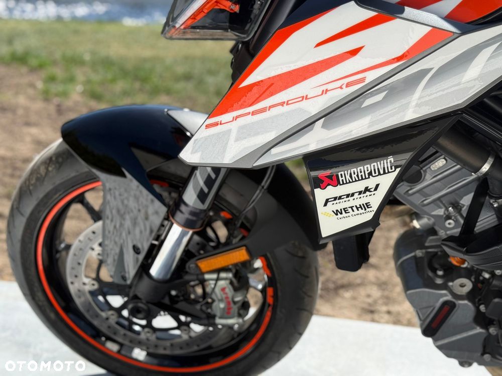 KTM Super Duke - 19