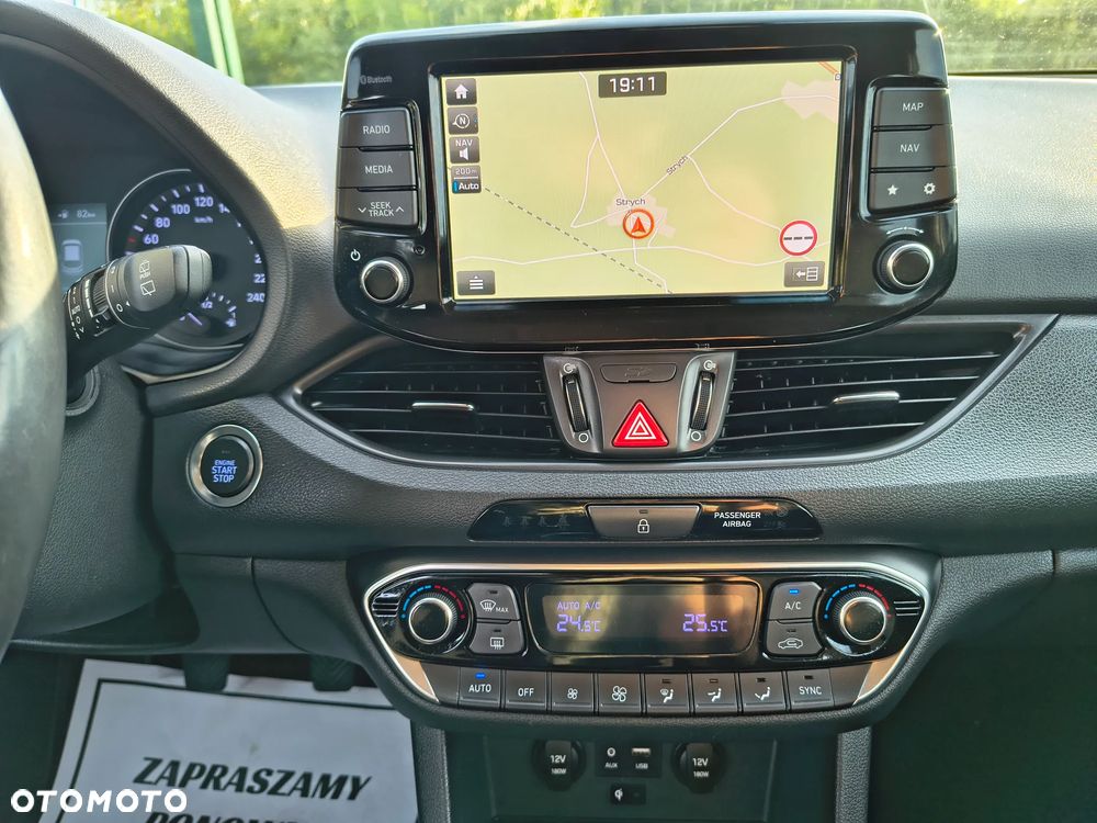 Hyundai i30 blue Kombi 1.6 CRDi Premium - 7