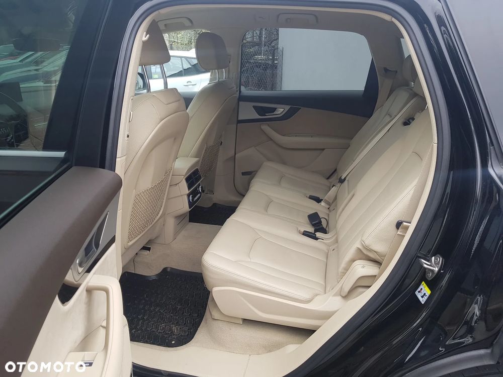 Audi Q7 - 17