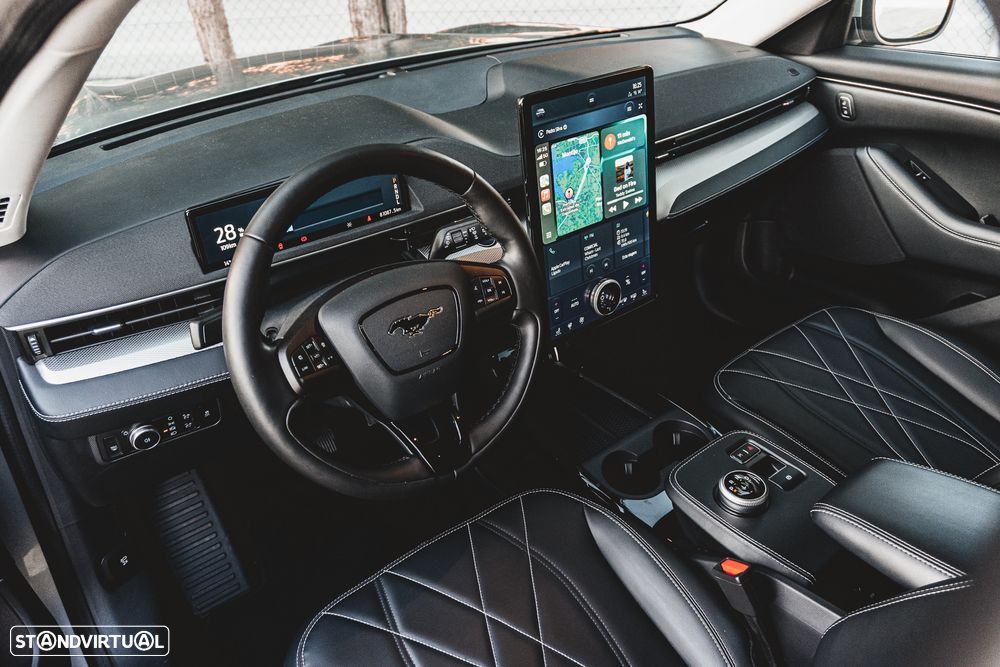 Ford Mustang Mach-E AWD - 13