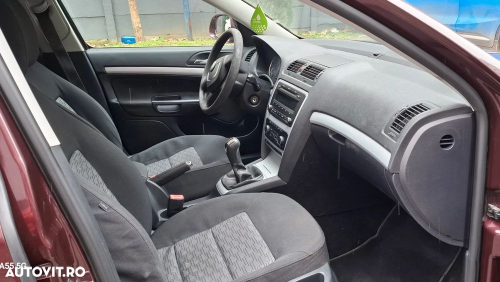 Skoda Octavia 1.6 TDI Ambiente - 9