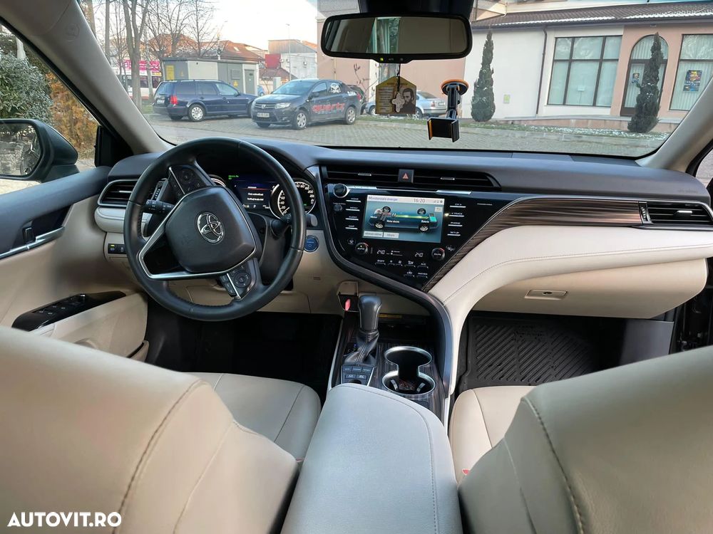 Toyota Camry 2.5 Hybrid Exclusive - 7