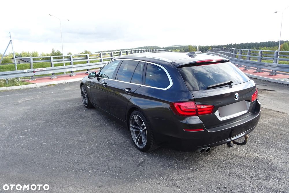 BMW Seria 5 520d - 37