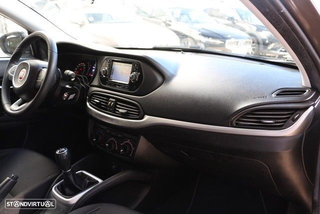Fiat Tipo Station Wagon 1.3 M-Jet Lounge - 12