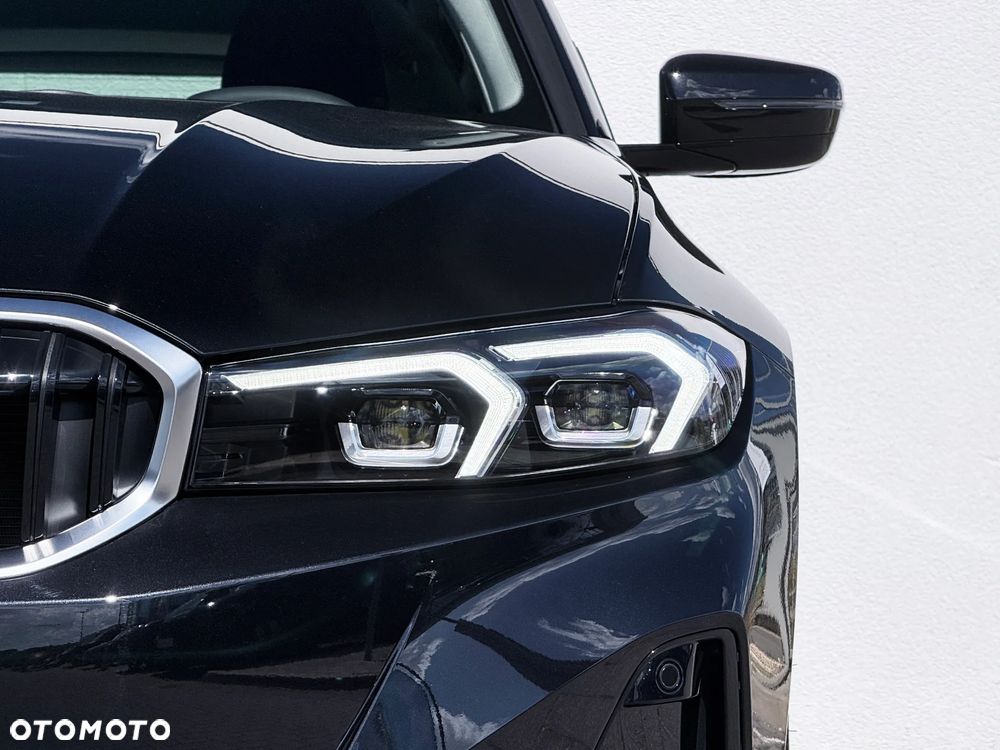 BMW Seria 3 320i sport - 10