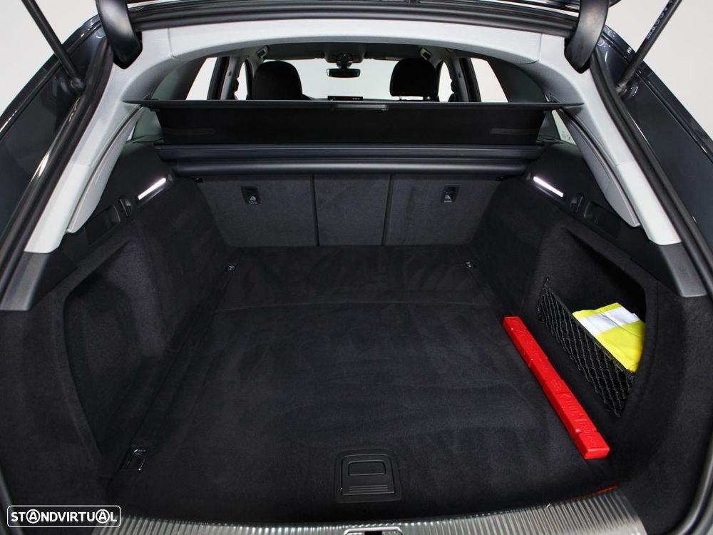 Audi A4 Avant 30 TDI S tronic - 12