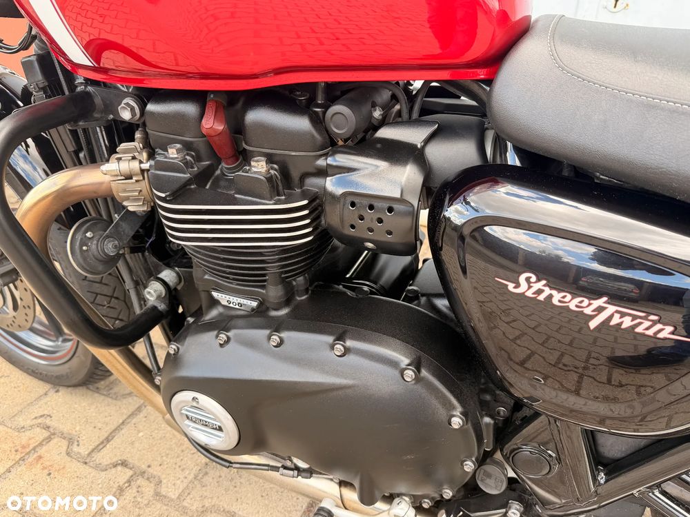 Triumph Street Twin - 10