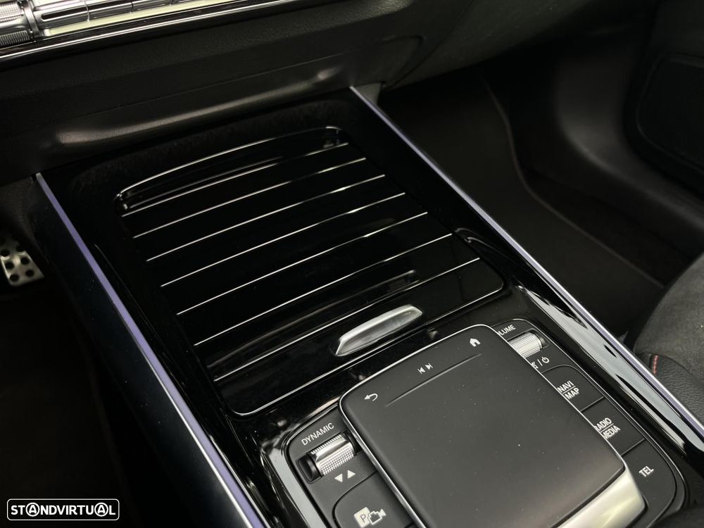 Mercedes-Benz GLA 250 e AMG Line - 15
