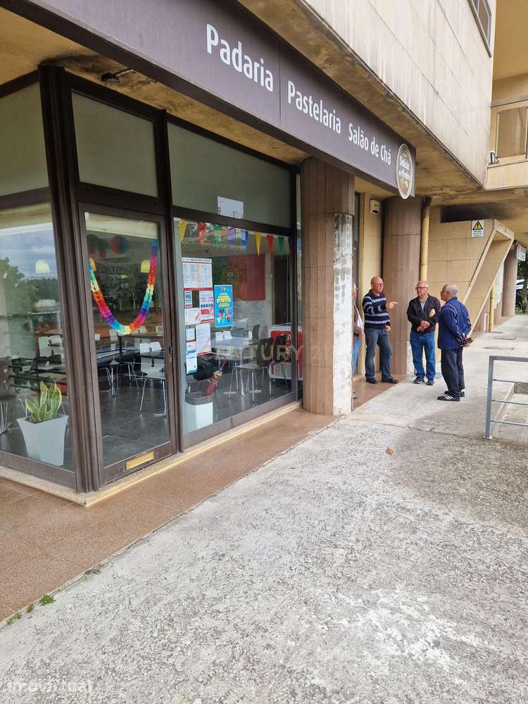 Loja e duas garagens na Quinta do Areeiro - Oportunidade de Investimen - Grande imagem: 2/7
