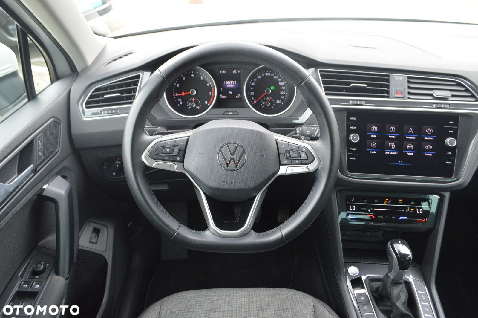 Volkswagen Tiguan 1.5 TSI EVO Life DSG - 25