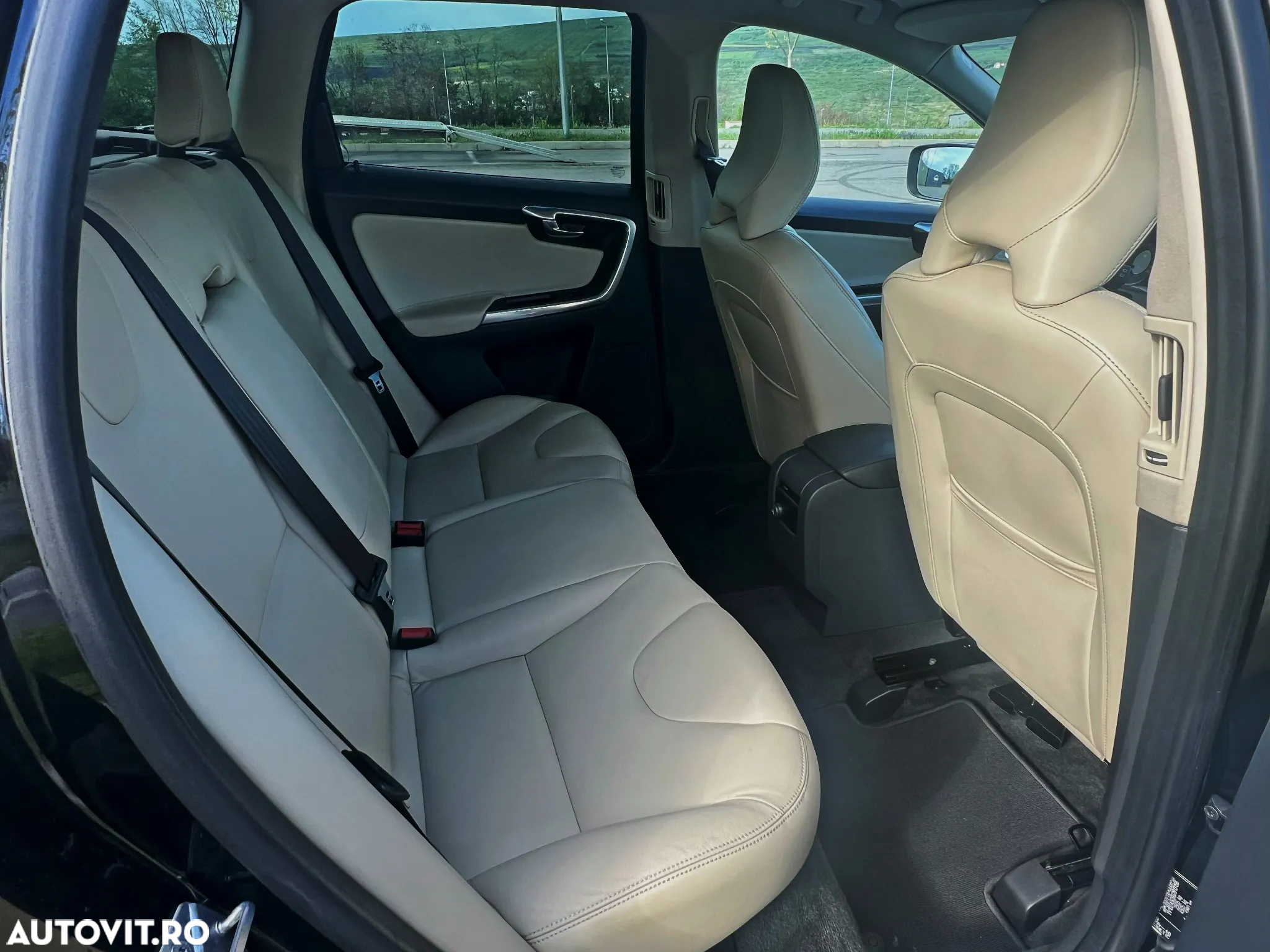 Volvo XC 60 D4AWD Kinetic - 10