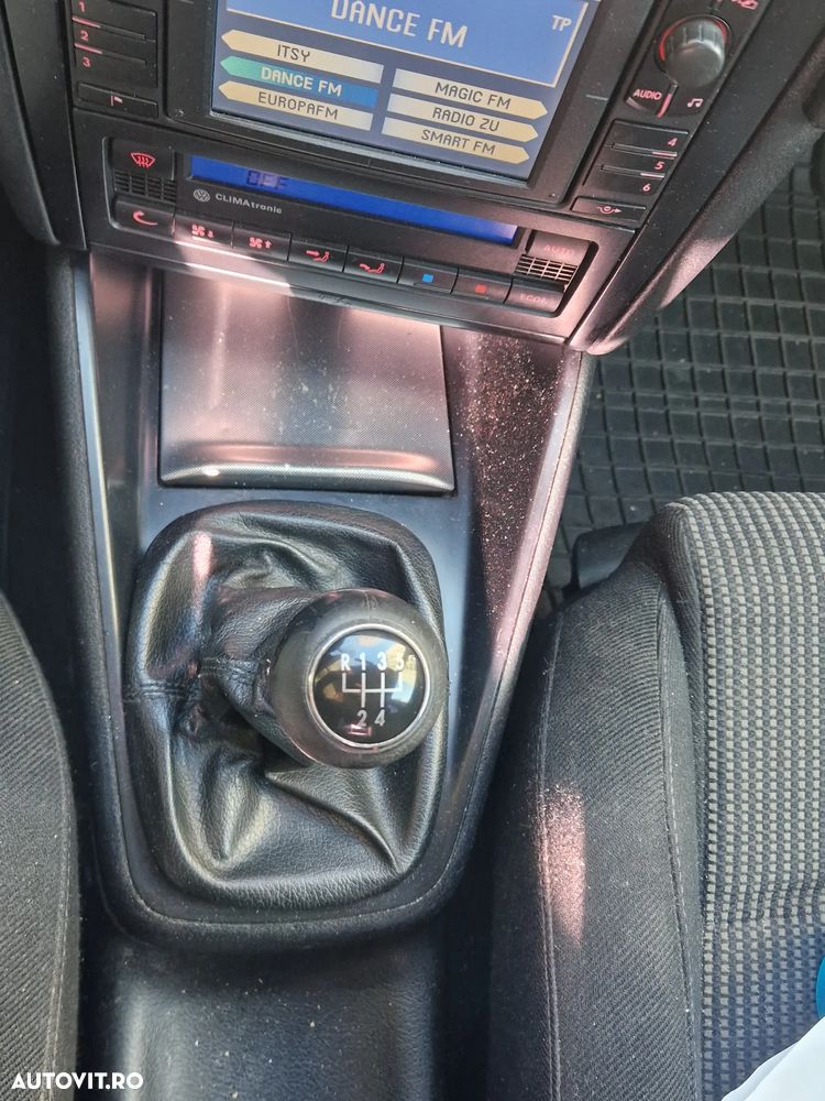 Volkswagen Golf 1.6 Trendline - 8