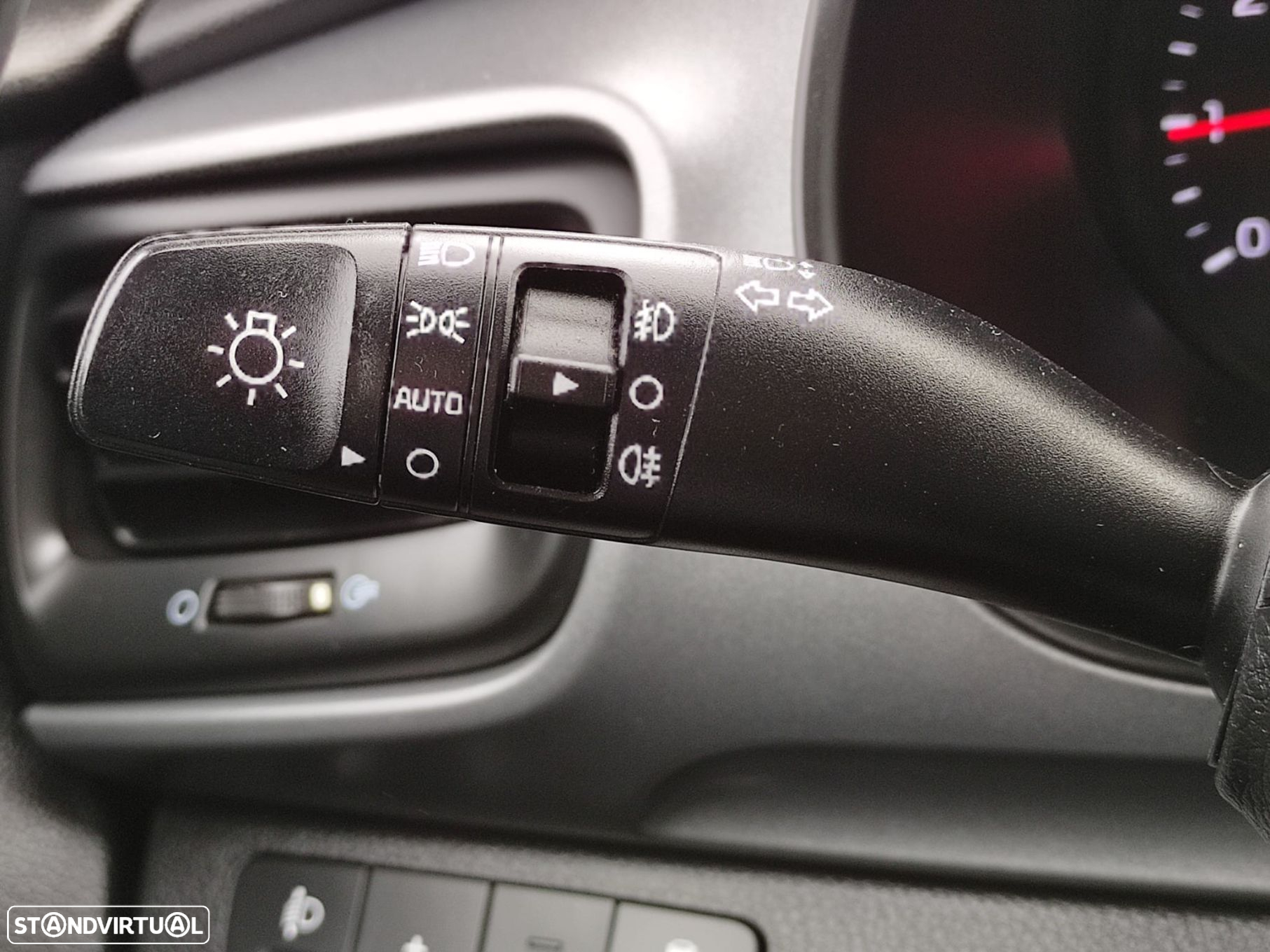 Kia Stonic 1.2 Dynamic - 16