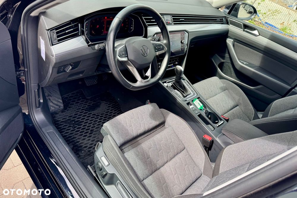 Volkswagen Passat 2.0 TDI SCR DSG Business - 13