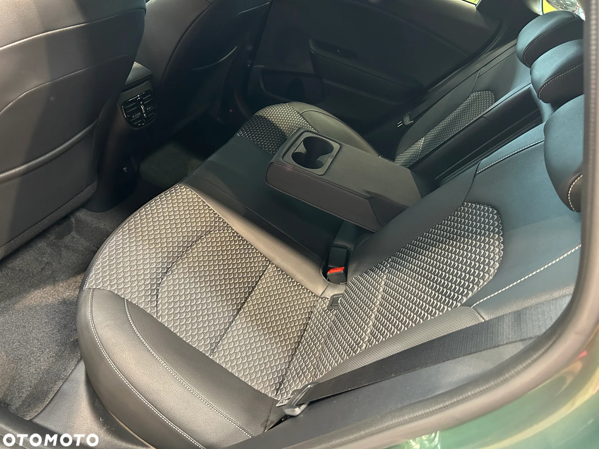 Kia Ceed 1.5 T-GDI Tribute DCT - 11