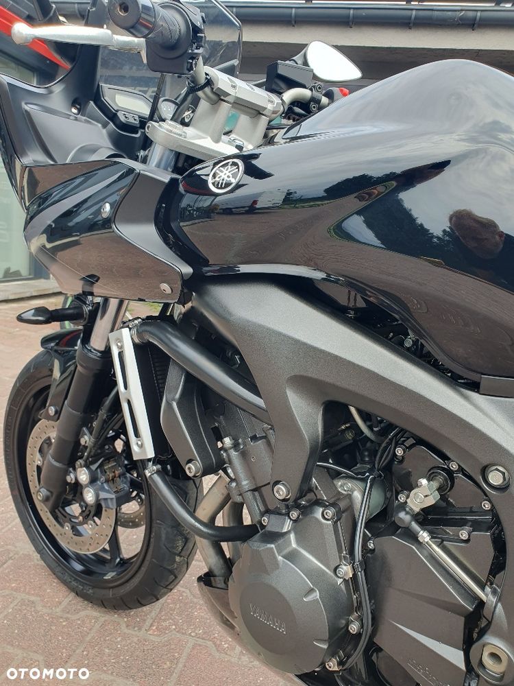 Yamaha FZ6 - 32