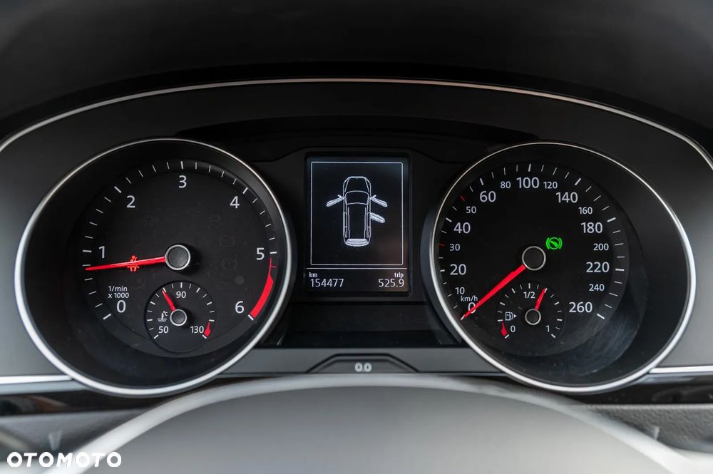 Volkswagen Passat Variant 2.0 TDI BMT Comfortline DSG - 32