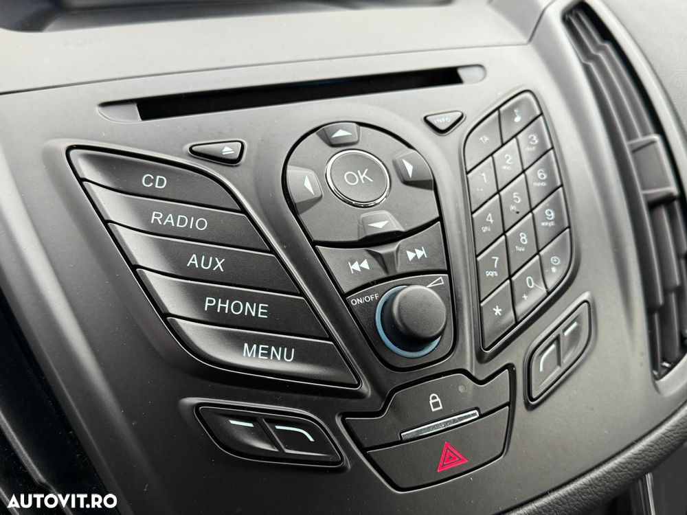 Ford Kuga 1.6 EcoBoost 2x4 Titanium - 18