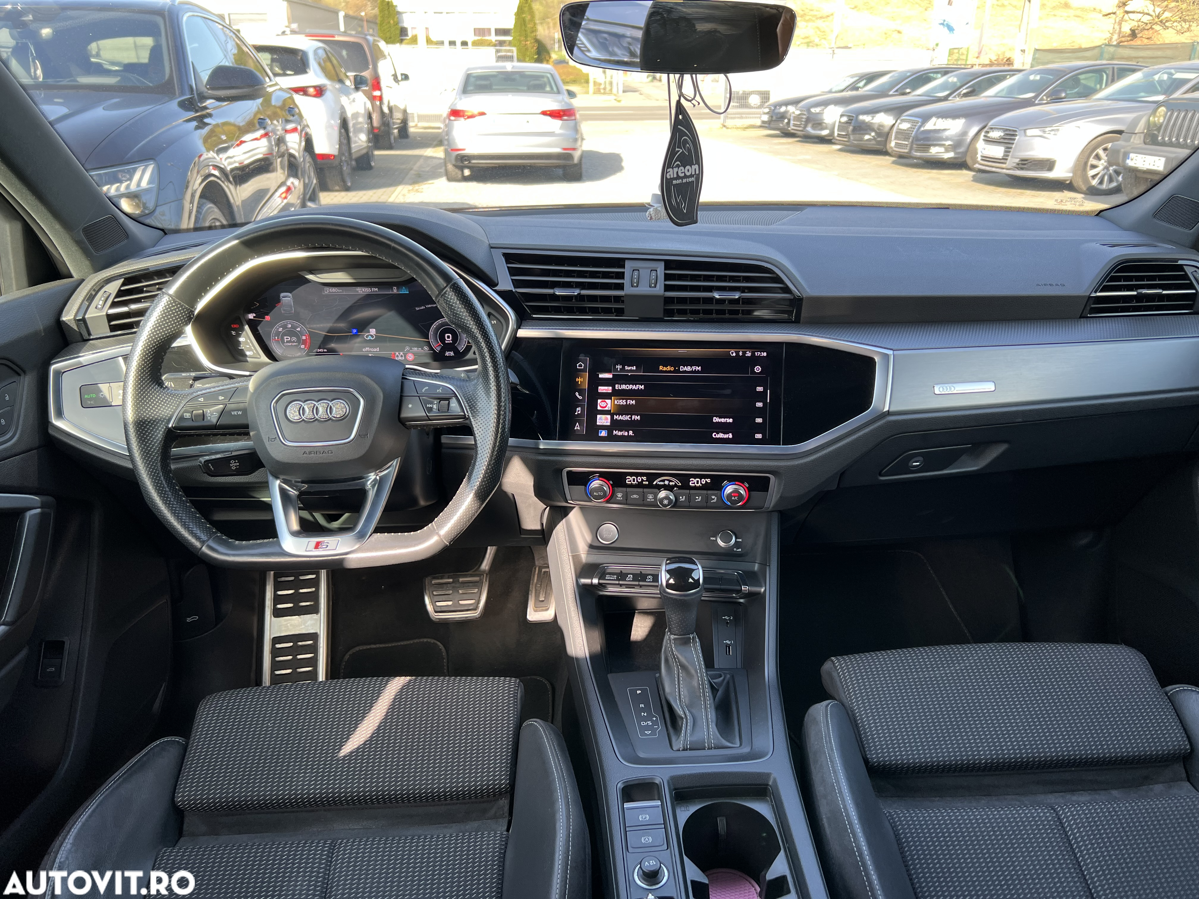 Audi Q3 2.0 35 TDI S tronic S Line - 21