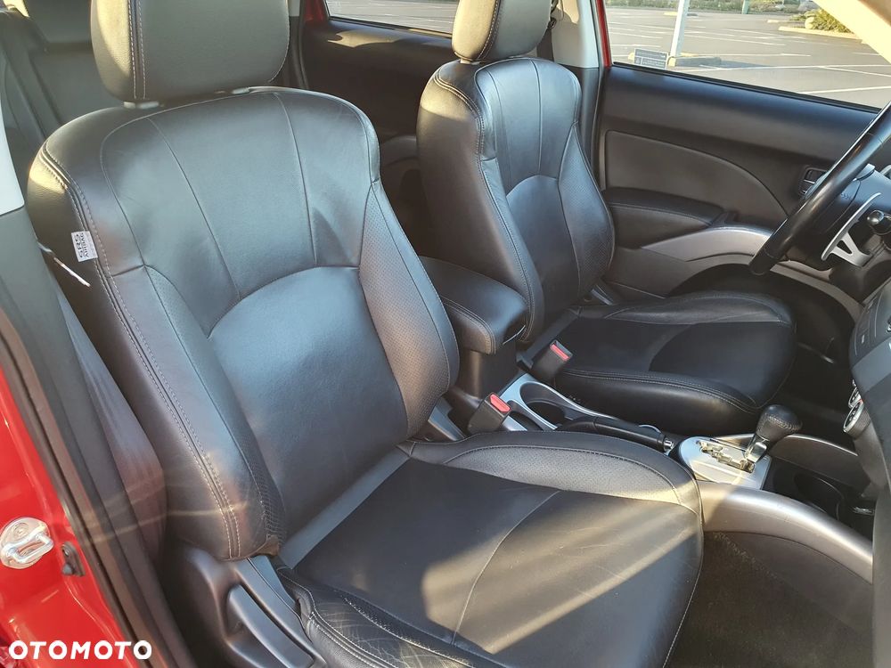 Mitsubishi Outlander 2.4 4WD CVT Instyle - 15