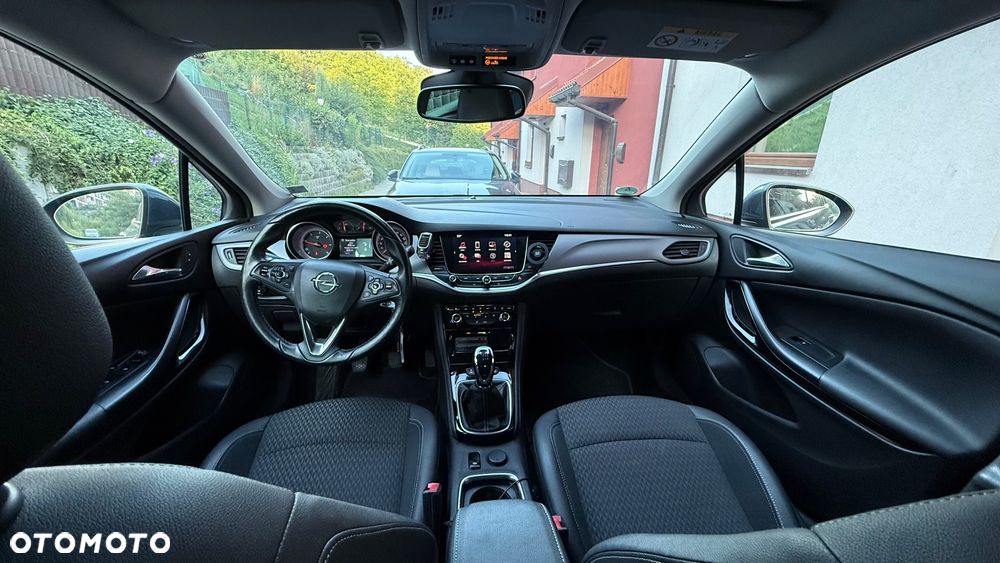 Opel Astra 1.6 CDTI Essentia - 22