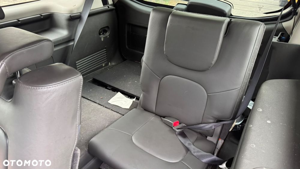 Nissan Pathfinder - 16