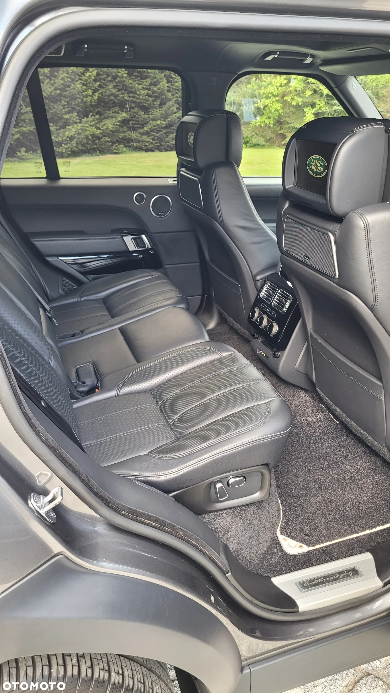 Land Rover Range Rover 4.4SD V8 AB Black - 17