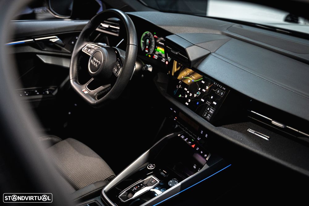 Audi A3 Sportback e-hybrid 150 kW S tronic S line - 19