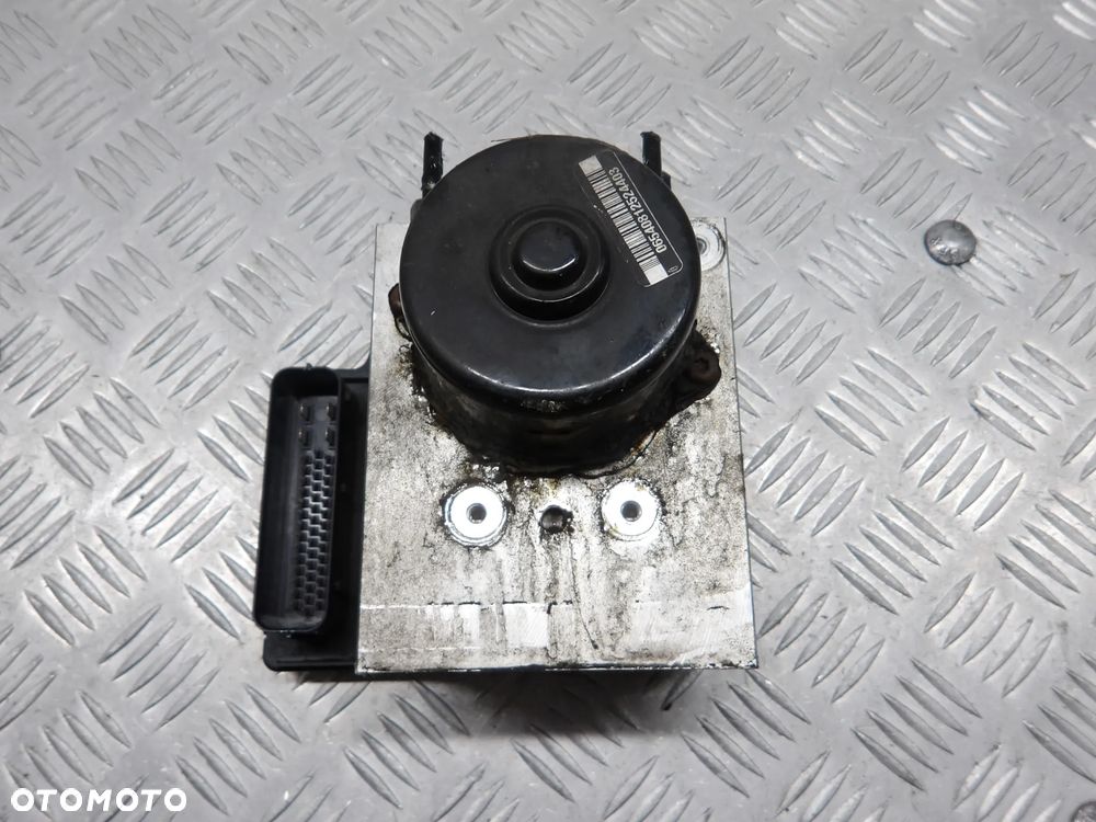 AUDI A2 1.4 TDI 99-05r.  POMPA ABS 8Z0614517C - 2