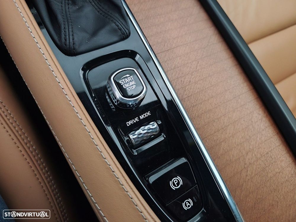 Volvo XC 90 2.0 D4 Inscription - 28