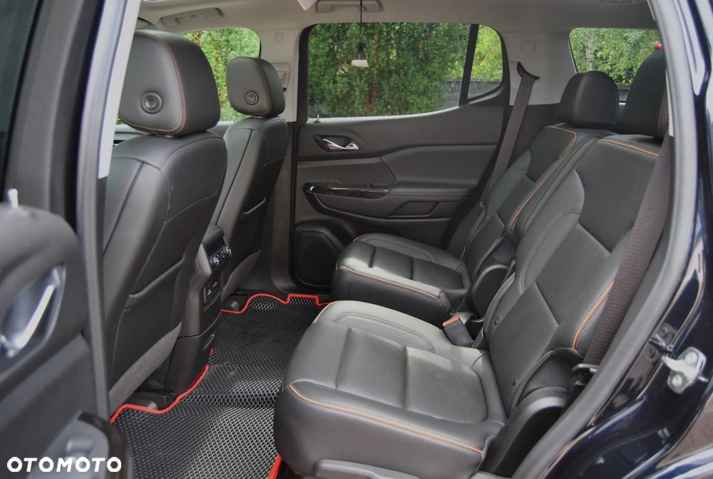 GMC Acadia - 6