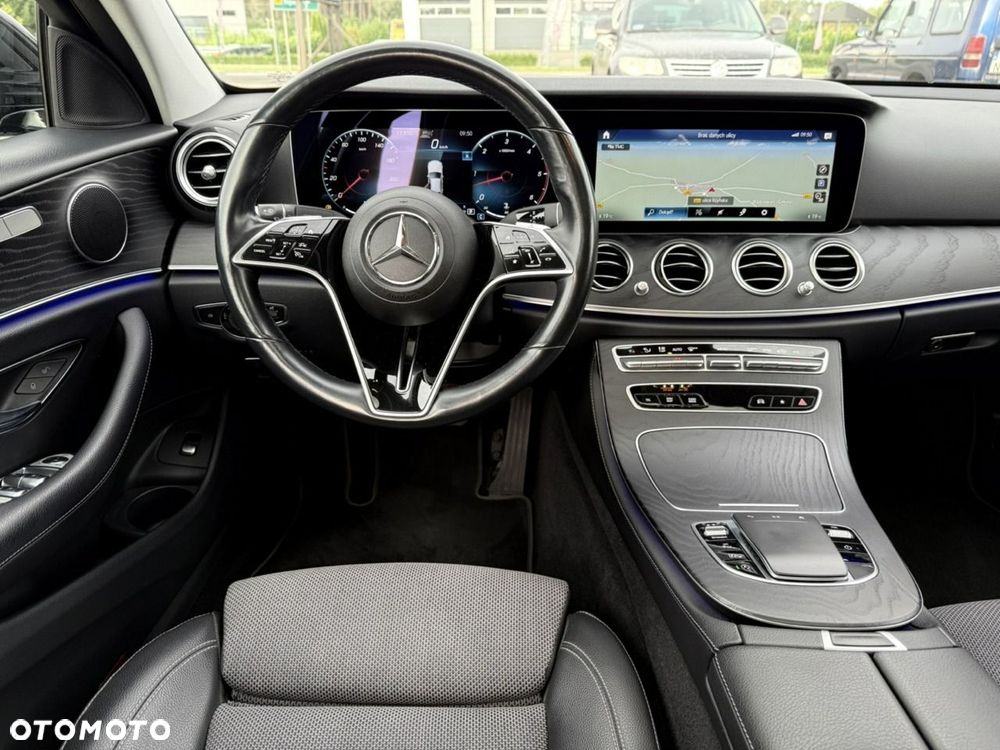 Mercedes-Benz Klasa E 400 d 4Matic 9G-TRONIC AMG Line - 19