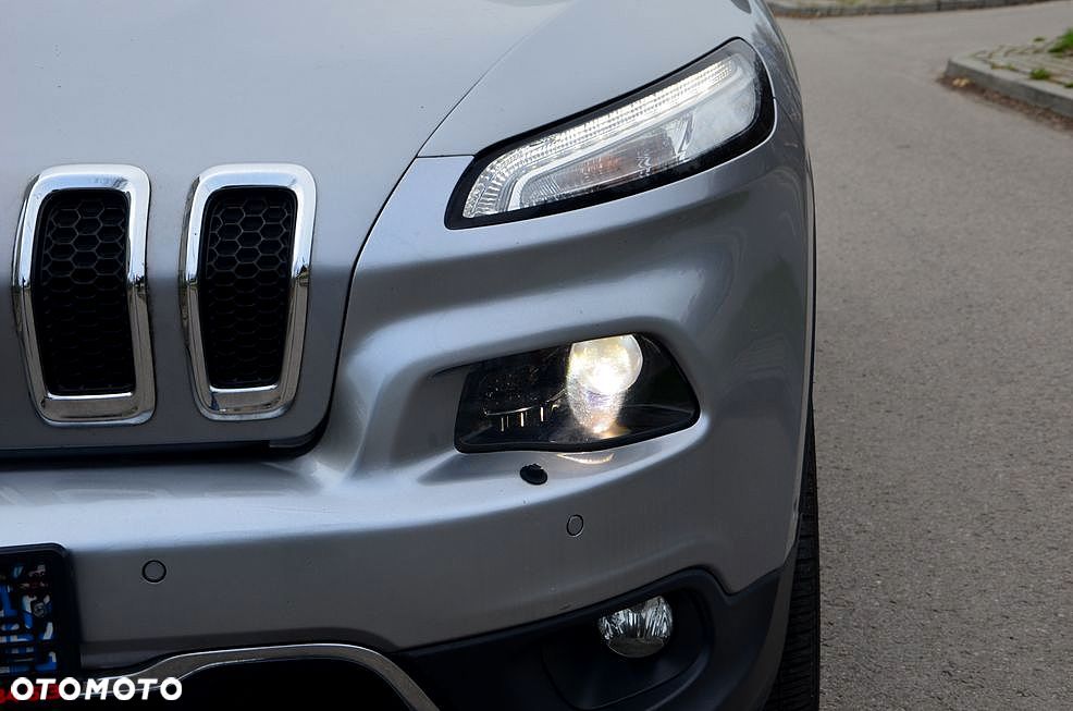 Jeep Cherokee 2.0 MJD Active Drive II Limited - 27