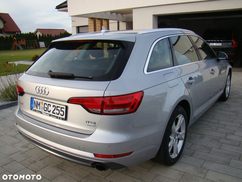 Audi A4 Avant 2.0 TFSI ultra S tronic - 9