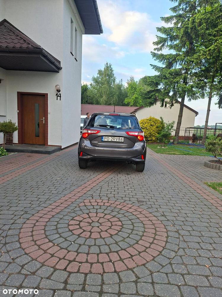 Toyota Yaris 1.5 Premium - 3