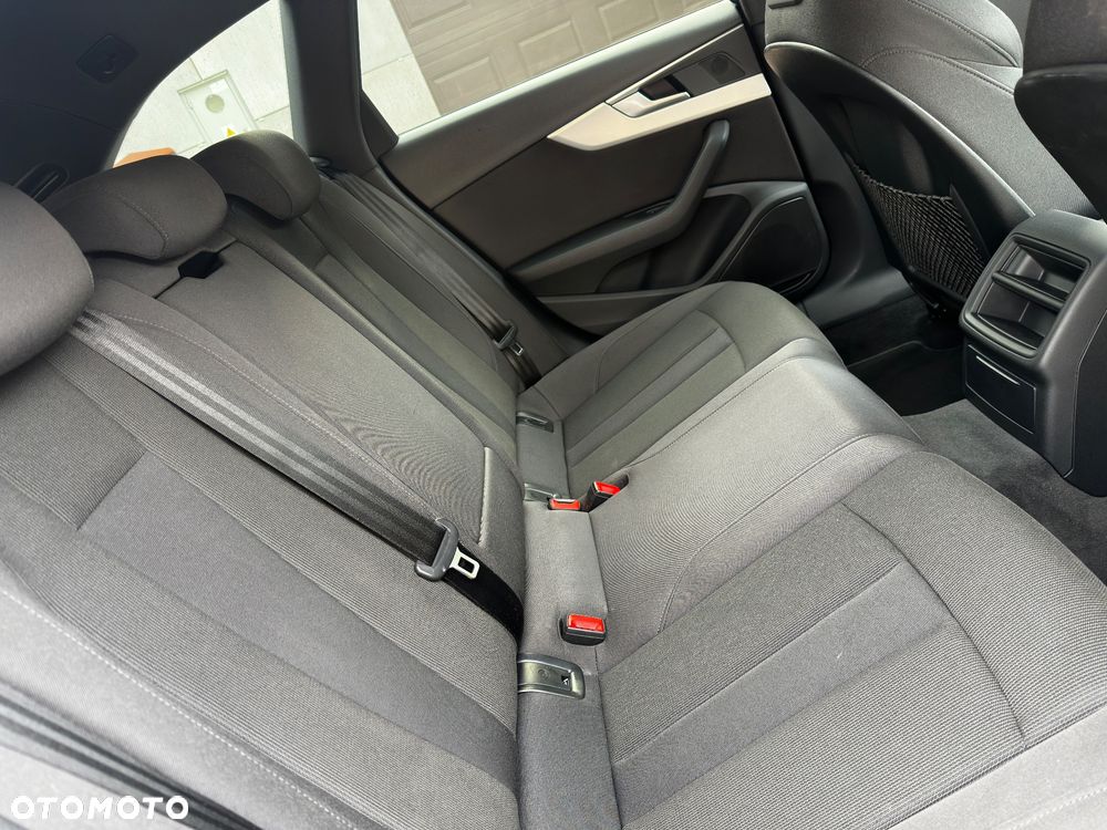 Audi A4 Avant 2.0 TFSI ultra S tronic sport - 19