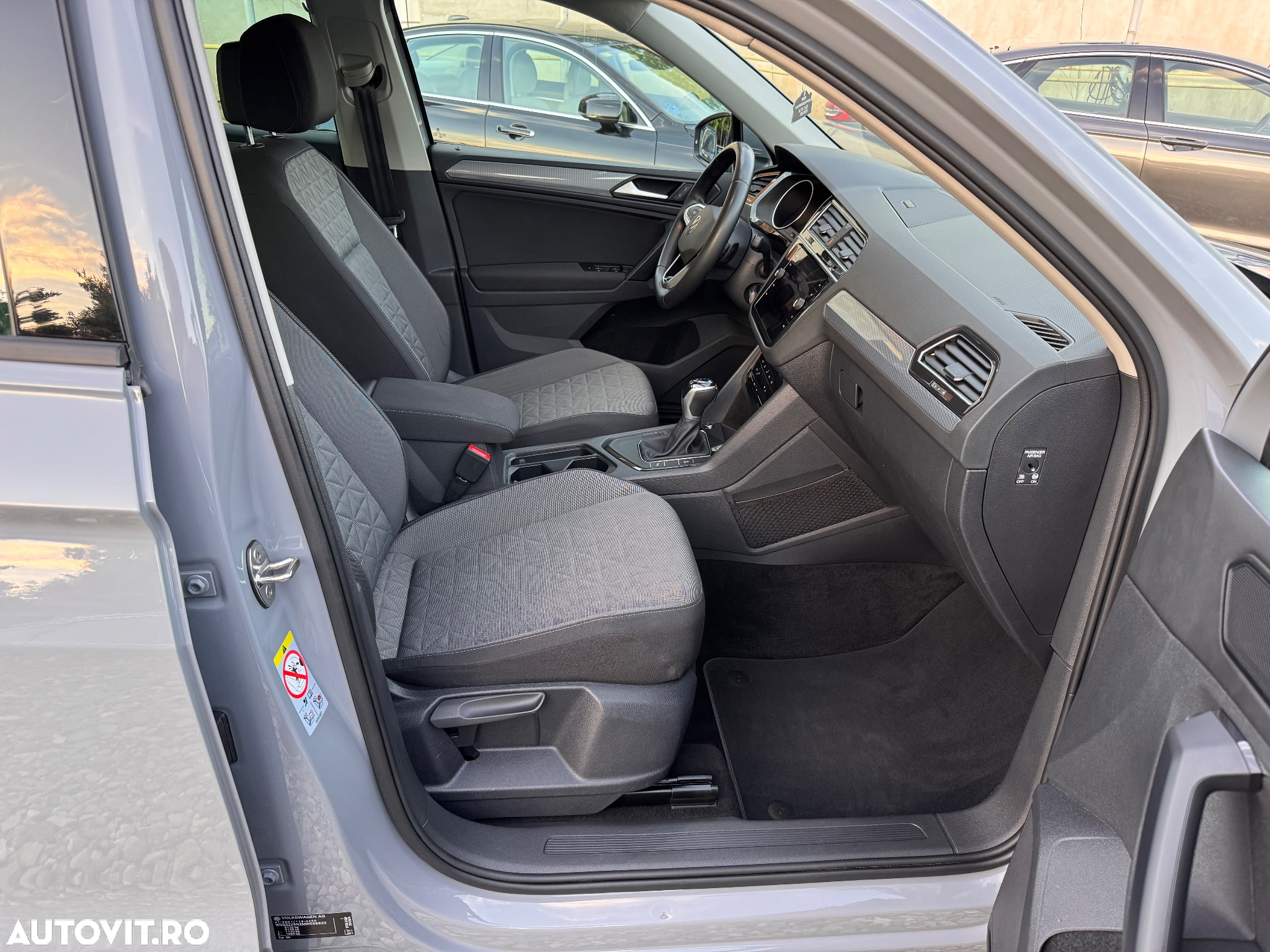 Volkswagen Tiguan 2.0 TDI SCR DSG R-Line - 19